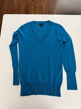 Jcrew V-Neck Long Sleeve Sweater in peacock blue